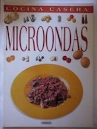 Cocina casera. Microondas