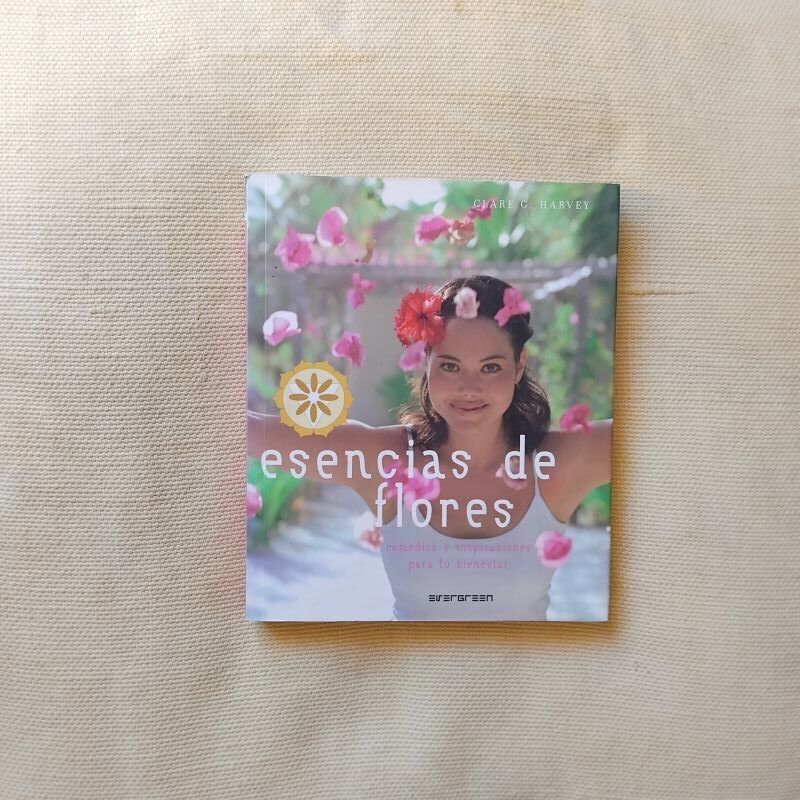 Esencias de flores, de Clare G. Harvey