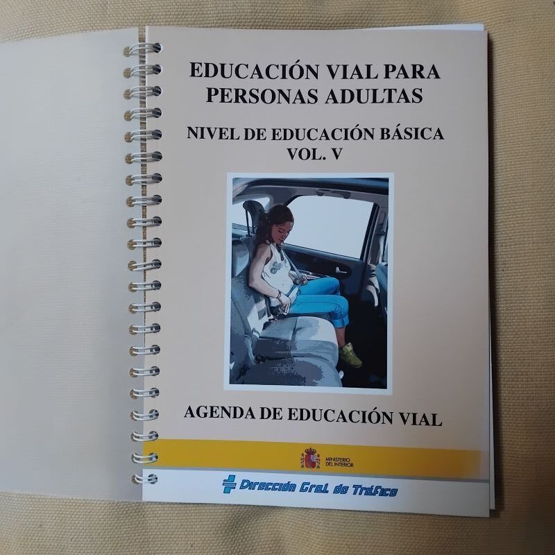 Educación vial para personas adultas. Nivel de educación básica V