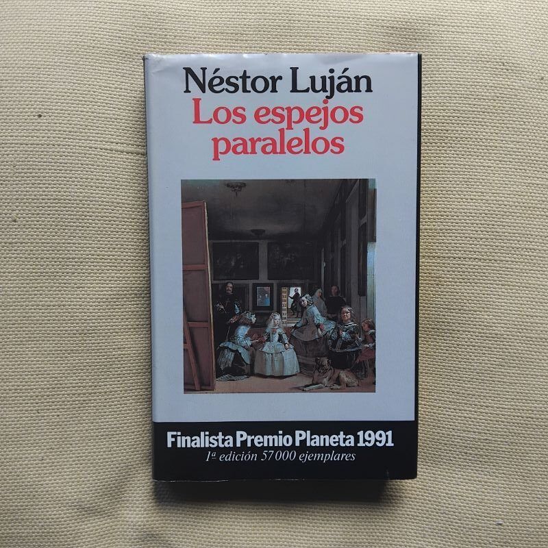 Los espejos paralelos, de Néstor Luján