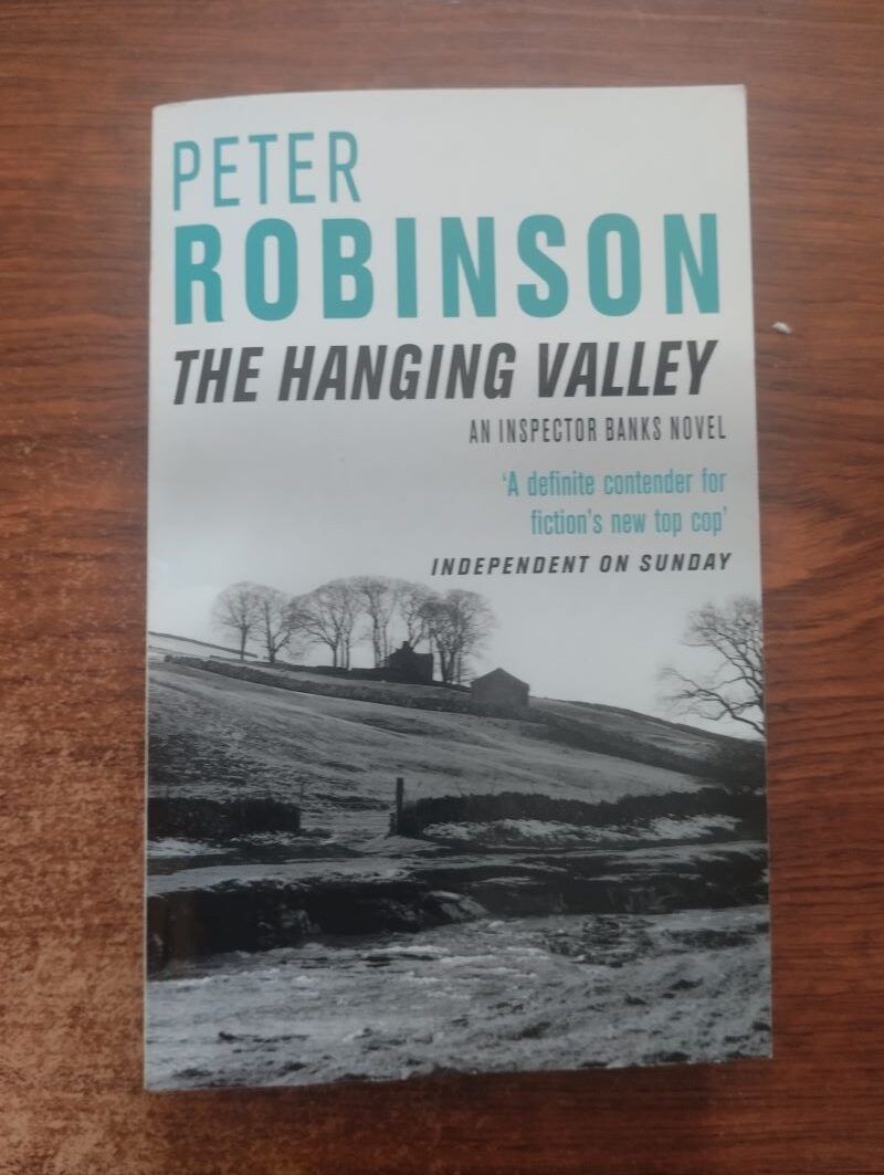 The Hanging Valley (Inspector Banks Series 4), by Peter Robinson