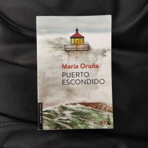 Puerto Escondido, de María Oruña