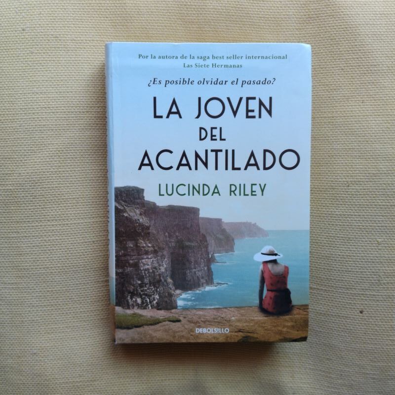 La joven del acantilado, de Lucinda Riley