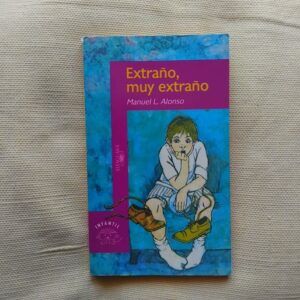 Extraño, muy extraño, de Manuel L. Alonso