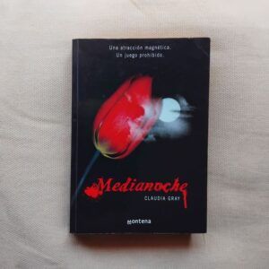 Medianoche, de Claudia Gray