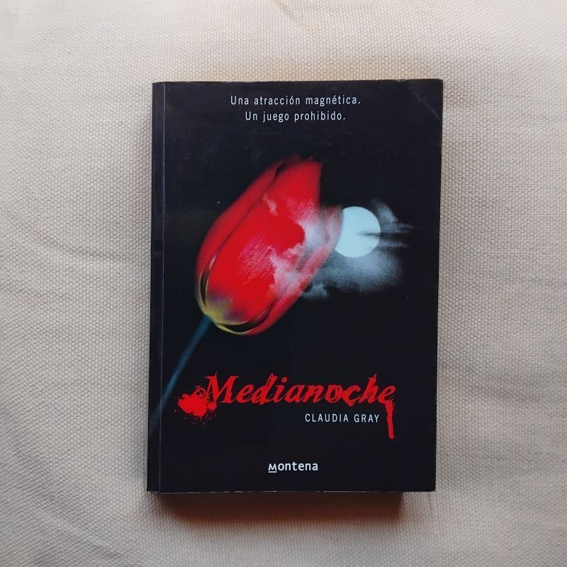 Medianoche, de Claudia Gray